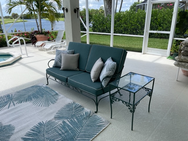 Patio furniture custom cushions made by Nilly Creation